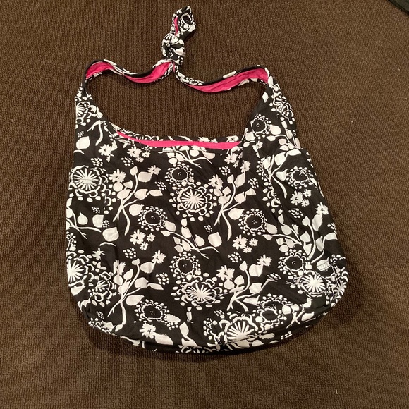 Thirty-One Inside Out Bag-Black Floral Brushstroke - Picture 1 of 6